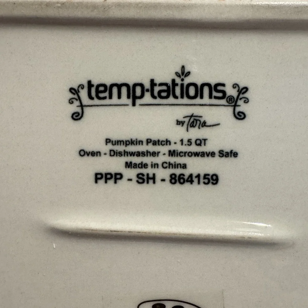 Temp-Tations Loaf Pan Pumpkin Patch- 1.5 QT Oven & Dishwasher Safe